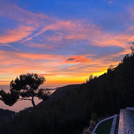 Eze - Appartement Dans Bas De Villa Avec Piscine Pres De Monaco Zewnętrze zdjęcie