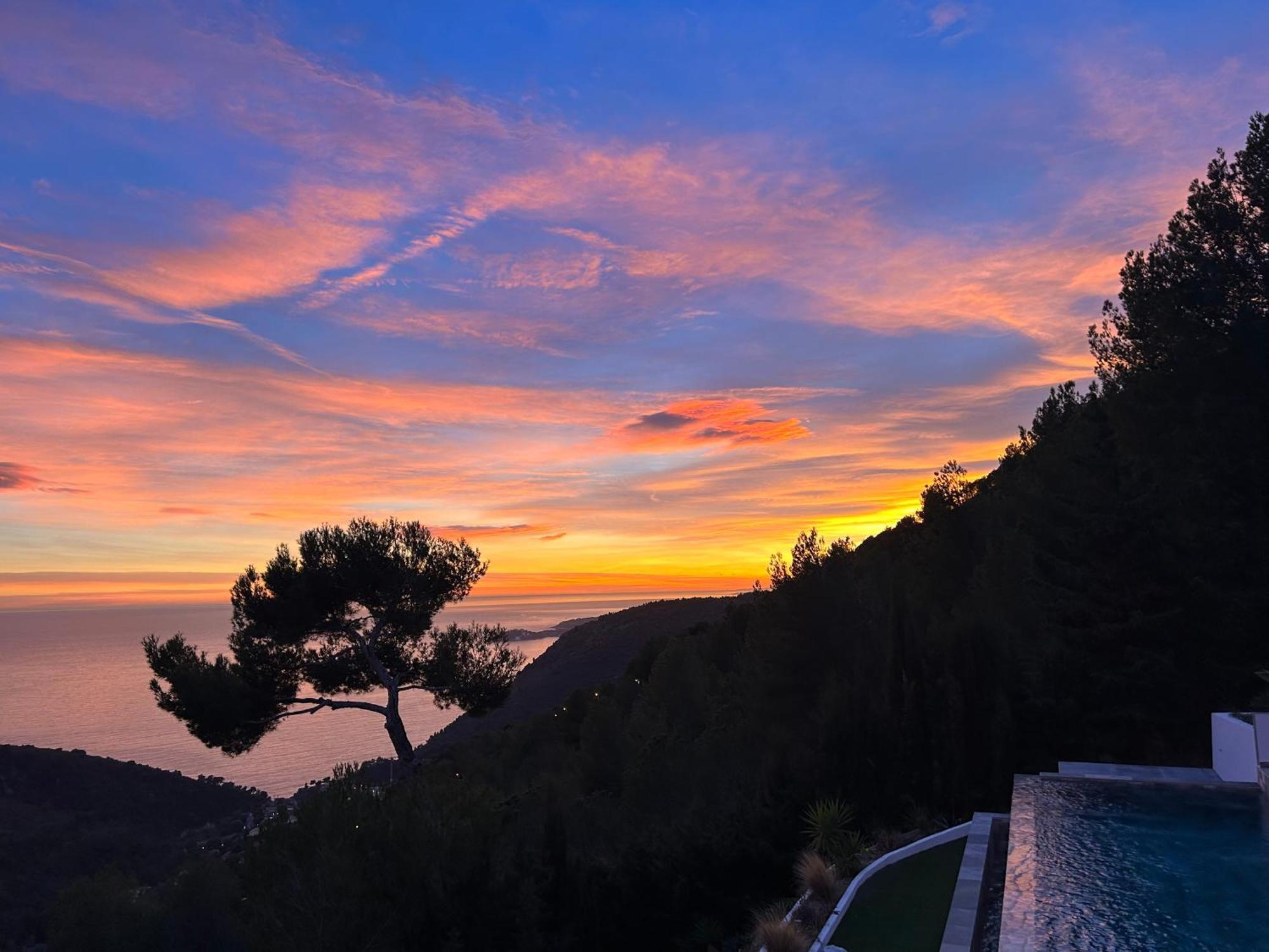 Eze - Appartement Dans Bas De Villa Avec Piscine Pres De Monaco Zewnętrze zdjęcie
